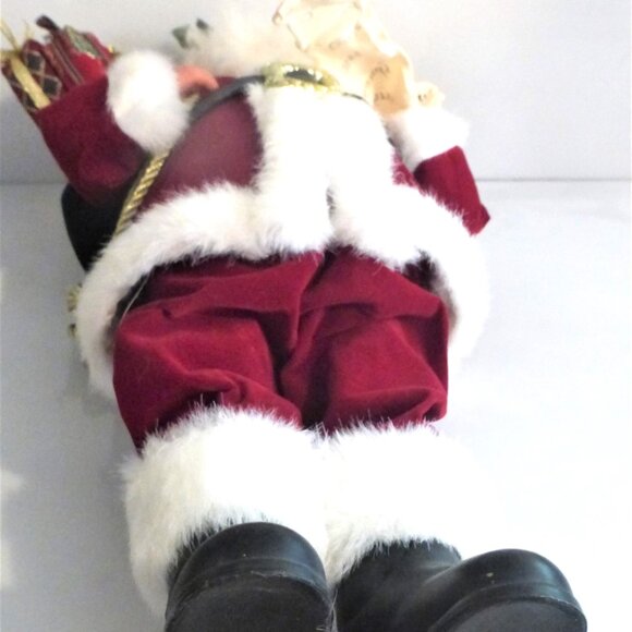 2 SANTA Table Pieces Santa List Naughty or Nice Fire Place Mantel Santa - Picture 5 of 11